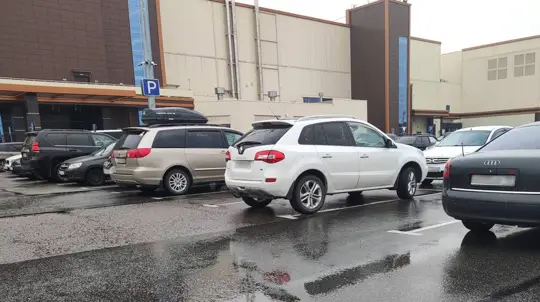 Baja interés en eléctricos e híbridos; sube la combustión