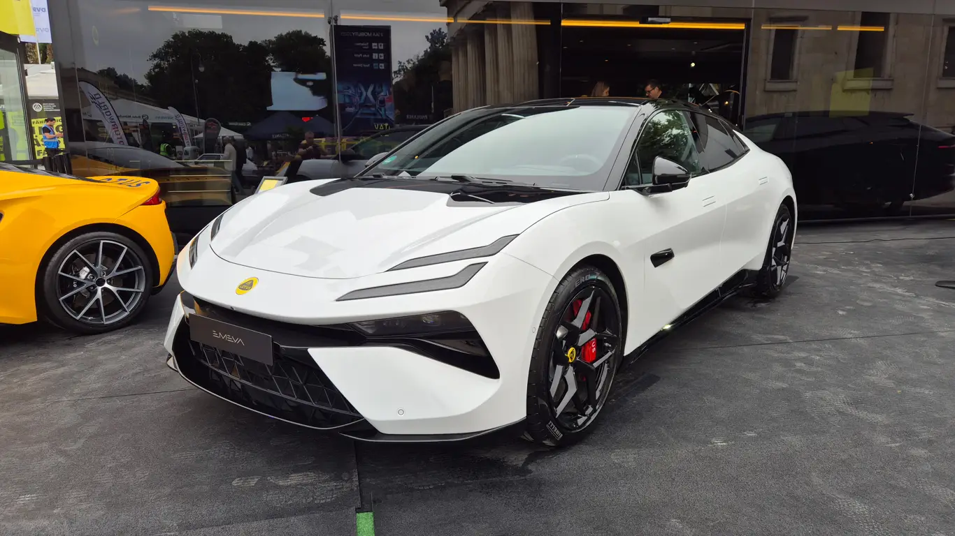Lotus Emeya,IAA Mobility 2025,Автосалон в Мюнхене 2025