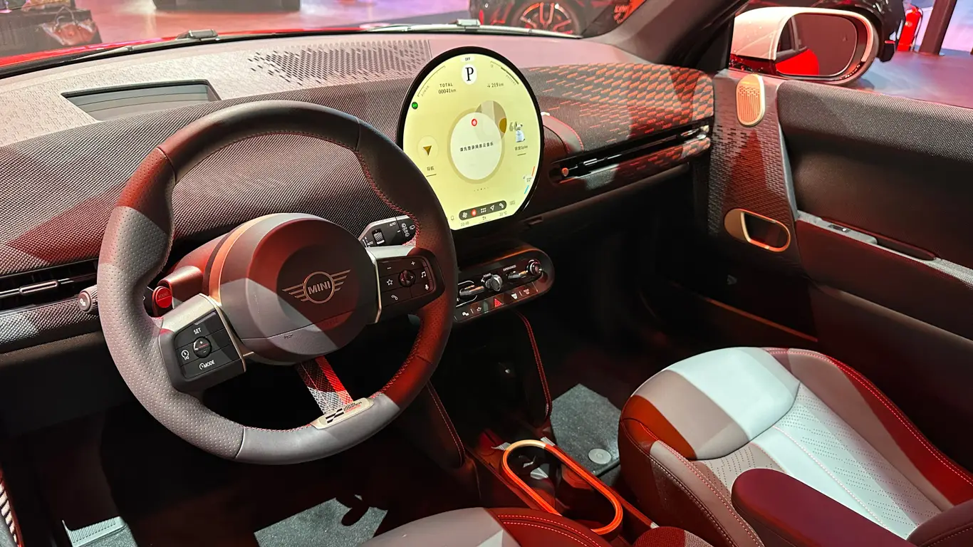 Автосалон в Чэнду 2025,MINI JCW Monte Carlo Night