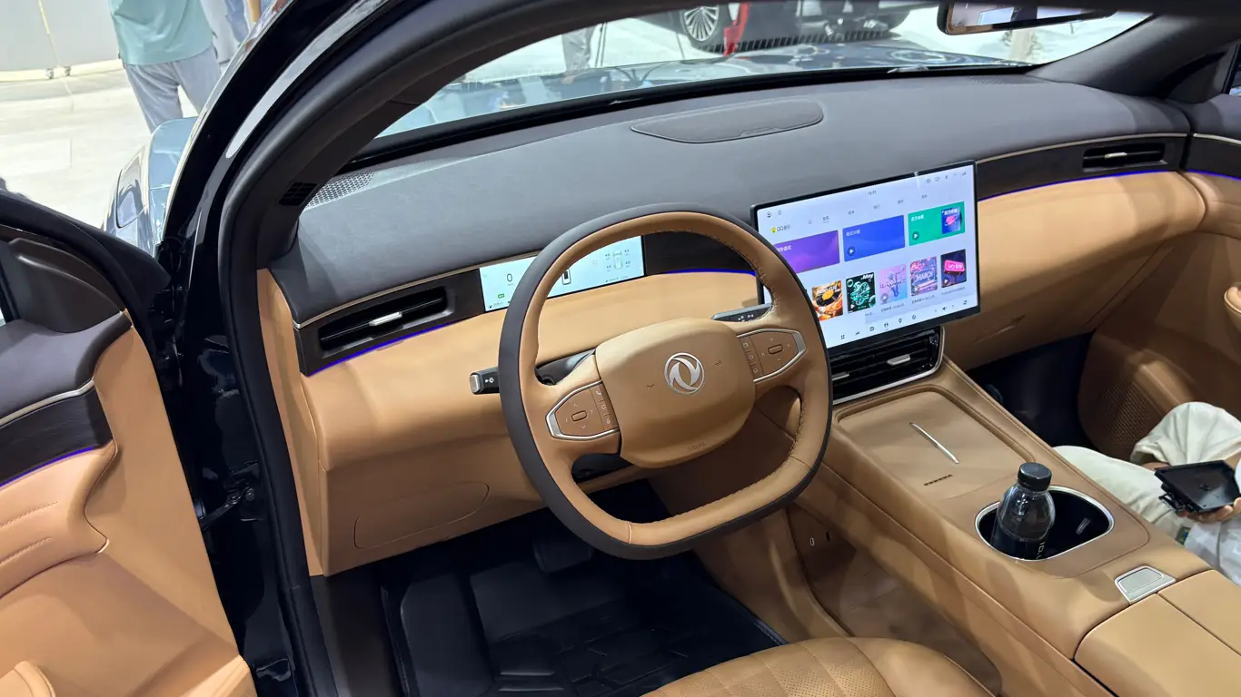 Dongfeng Fengshen L8