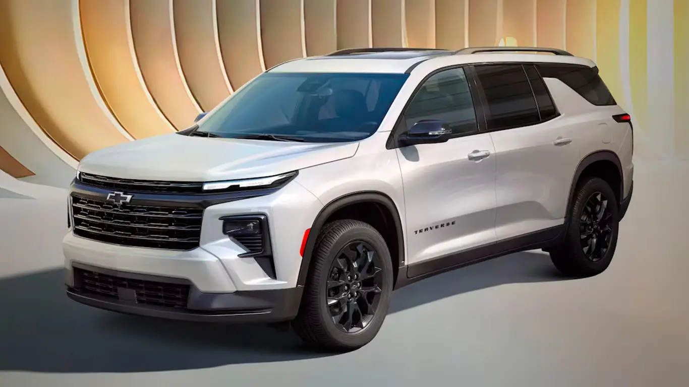Chevrolet выкатил монстра: новый Traverse сразит всех размерами и мощностью