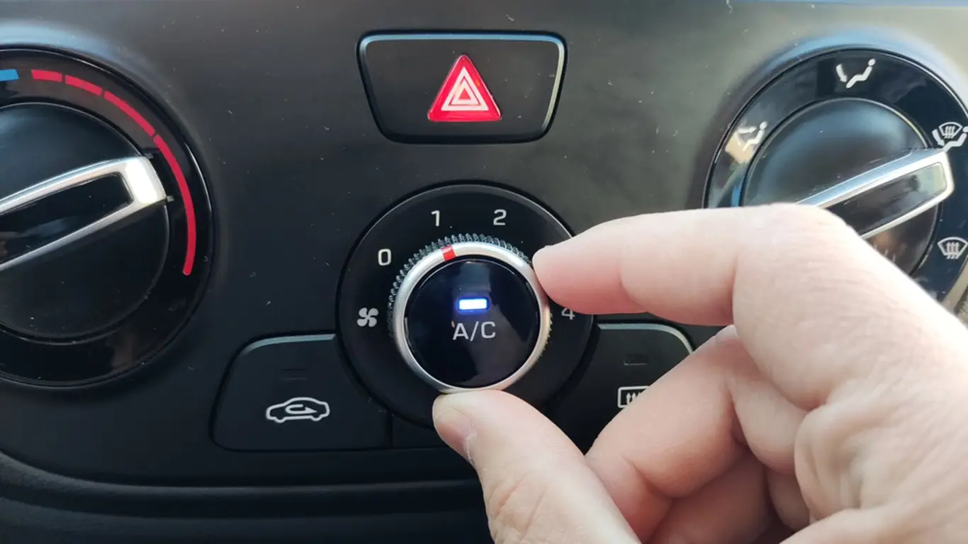 Таксисты знают важный секрет: этот трюк, проверенный годами, спасет в жару