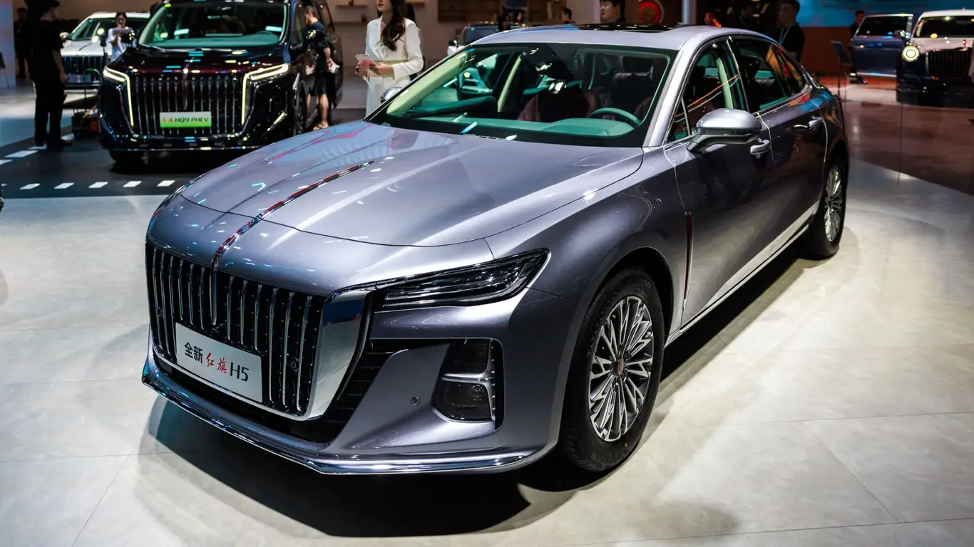 Черное знамя скоро в России: стиль, мощь и чёрный шик в одной новинке