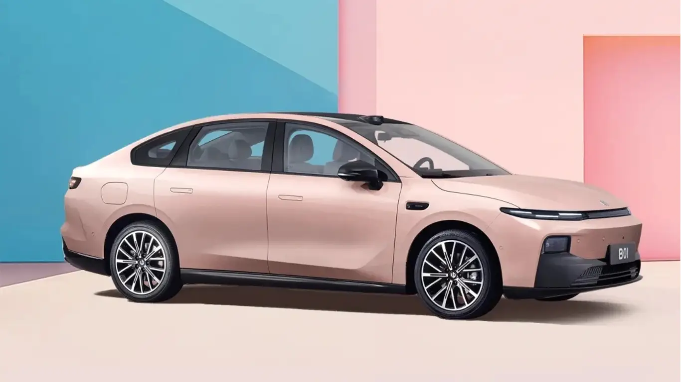 Электроседан по доступной цене: уже можно заказать не глядя