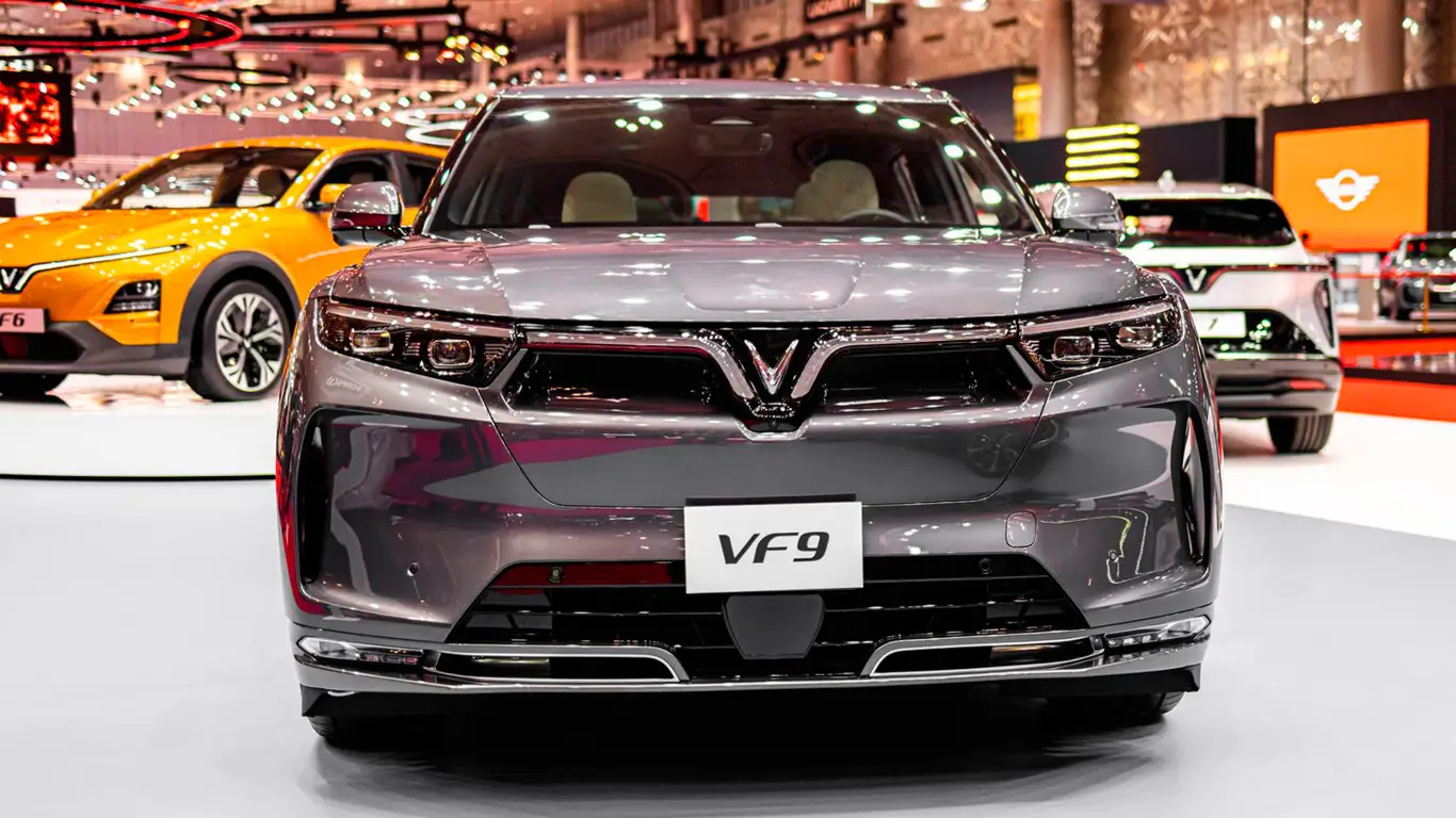 Электромобили разлетаются, как горячие пирожки — а денег все меньше: странный успех VinFast