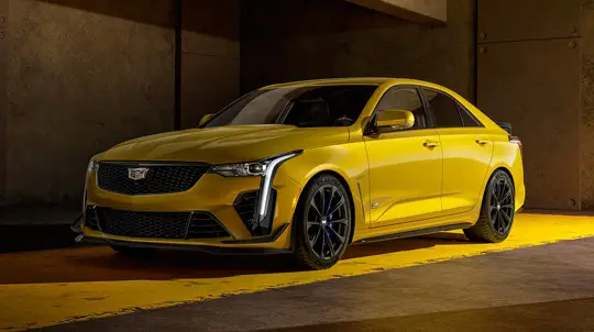 Цены растут, моторы те же: новый Cadillac CT4 удивил только прайсом