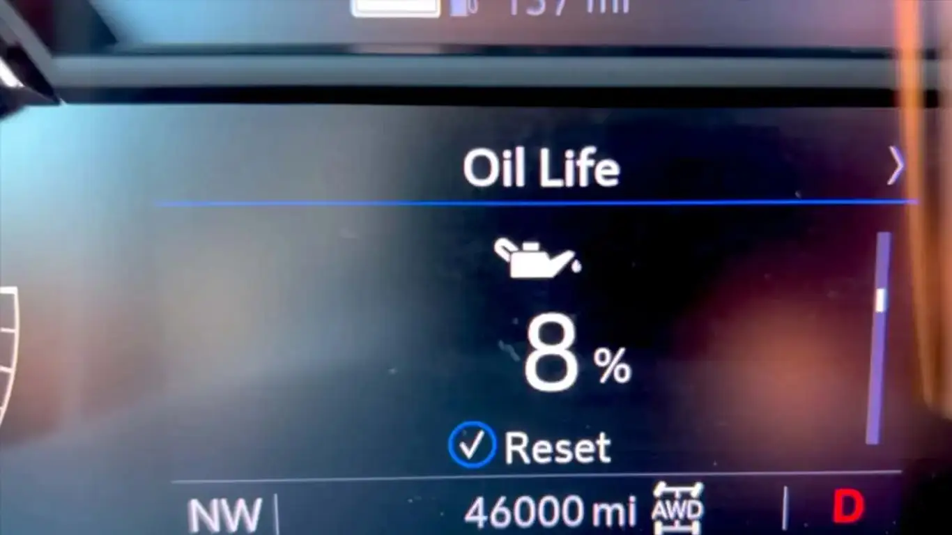 Не пробег и не моточасы: моторное масло стоит менять из-за этих цифр