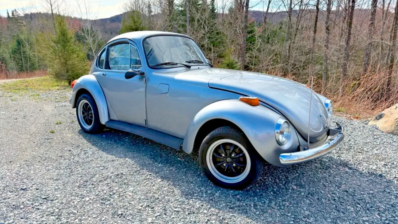 Автомобиль Volkswagen сравнили сравнили с клоунским ботинком: угадайте, где спрятался мотор