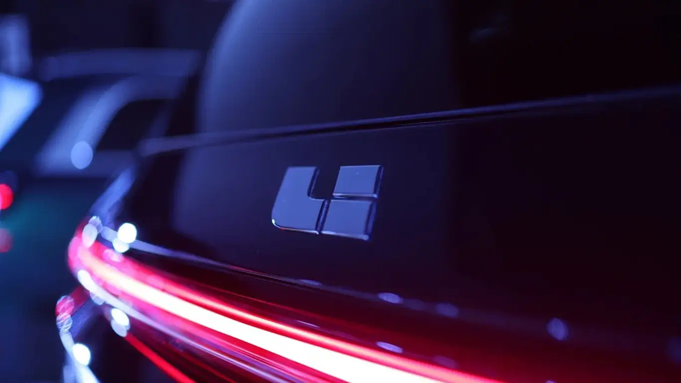 «Серым» Li Auto готовят цифровой капкан: экраны могут отключить удалённо