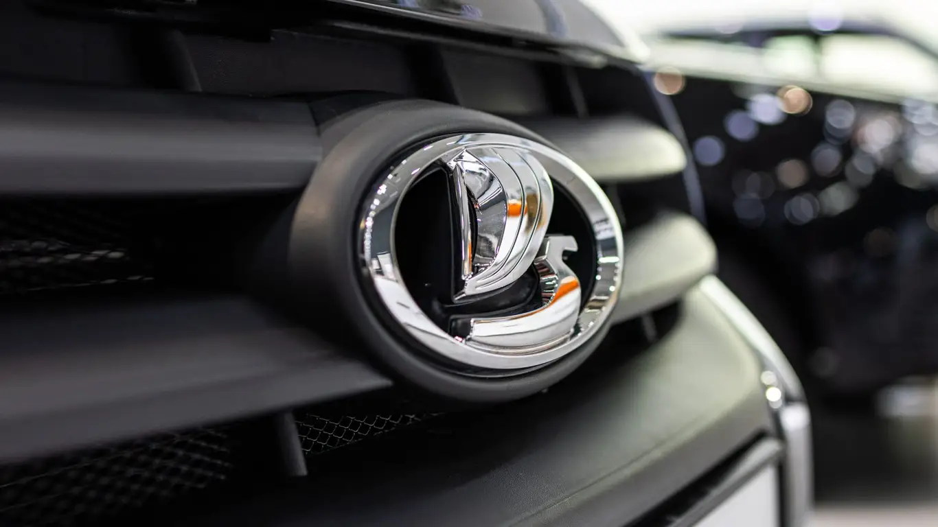 Правительство начало давать льготы на несуществующий автомобиль: АВТОВАЗ постарался