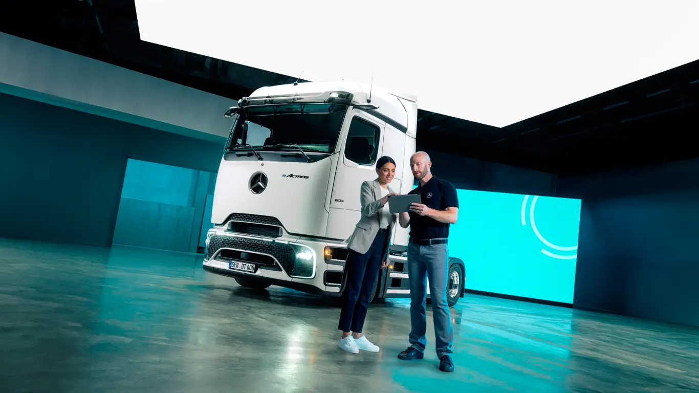 Водители Mercedes-Benz смогут управлять своими электрическими грузовиками со смартфона