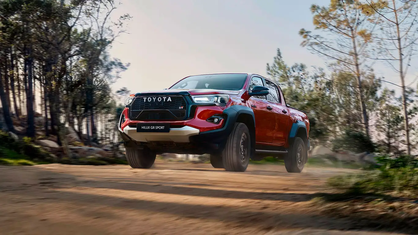 Пока немцы теряют позиции, японские автопроизводители продолжают удивлять ростом