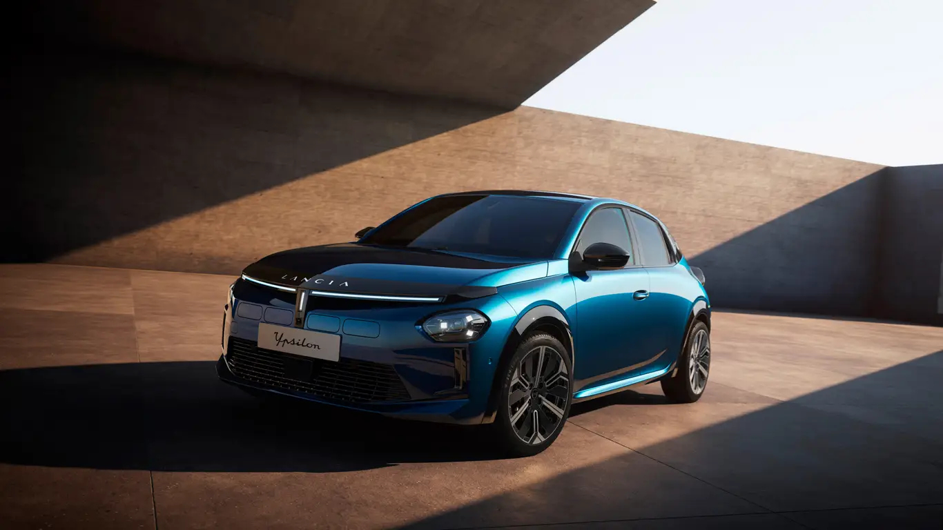 Lancia Ypsilon HF Line может похвастаться спортивной внешностью, но не духом