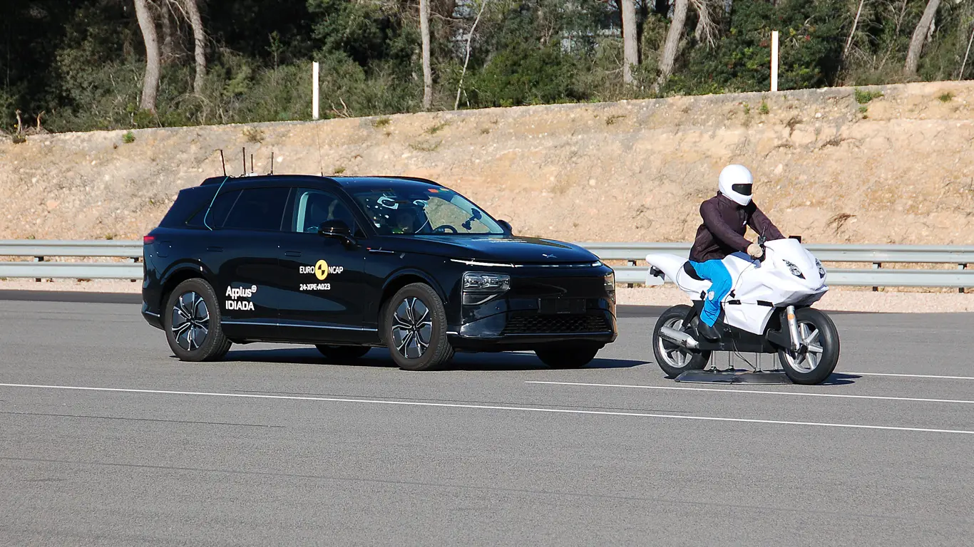 Kia, Porsche и Toyota обогнали Tesla и Volvo по безопасности