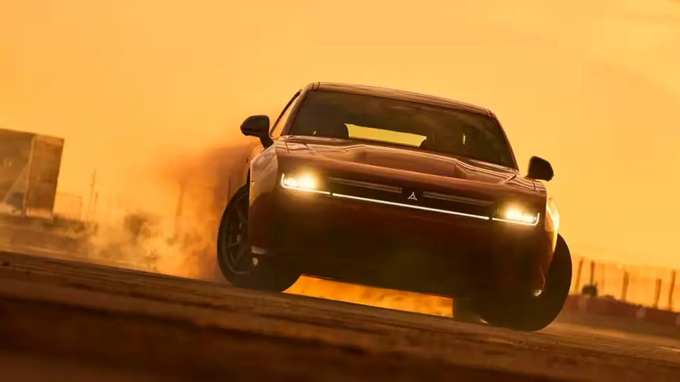 Бунт фанатов сработал: Dodge может воскресить HEMI в новом Charger