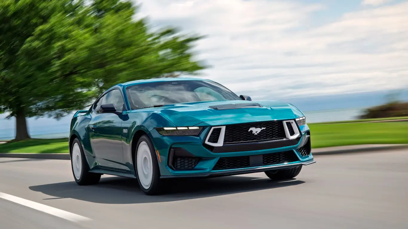 Fox Body Mustang: Ford выпустил маслкар для ностальгии