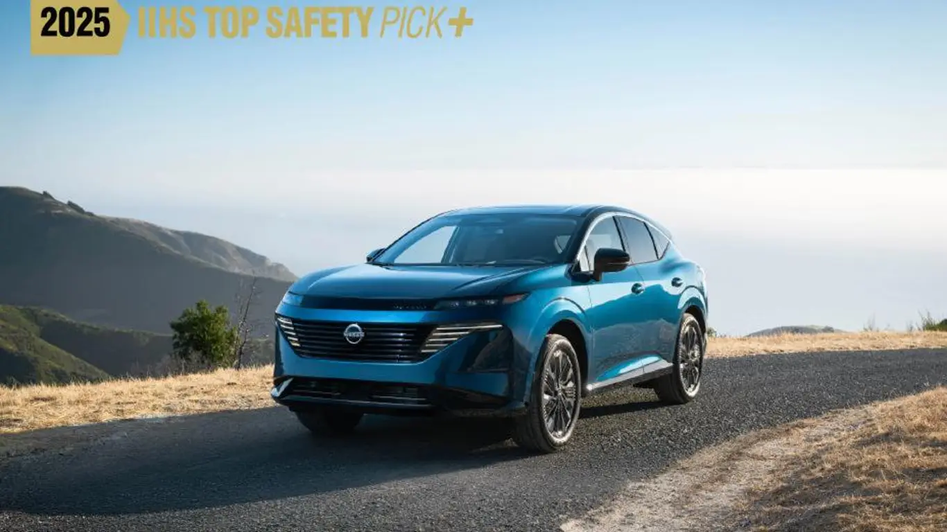 Популярный у россиян японец доказал свою безопасность: ни один столб его не сломает