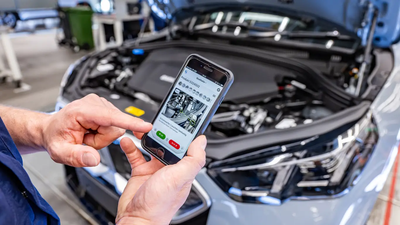 Громкое заявление BMW: электрокары без ДВС не выживут