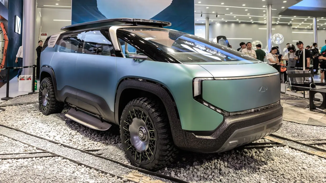 Мозг не готов к электромобилям: вот почему вы чувствуете тошноту в Tesla и не только