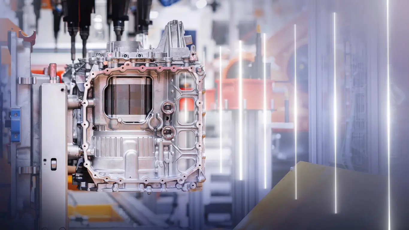 Прощай, ДВС: Mercedes перестраивает легендарный завод под выпуск электромоторов