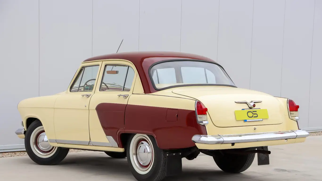 Раритетная Волга в первозданном виде продаётся за 2,46 млн рублей: россиянам она не светит