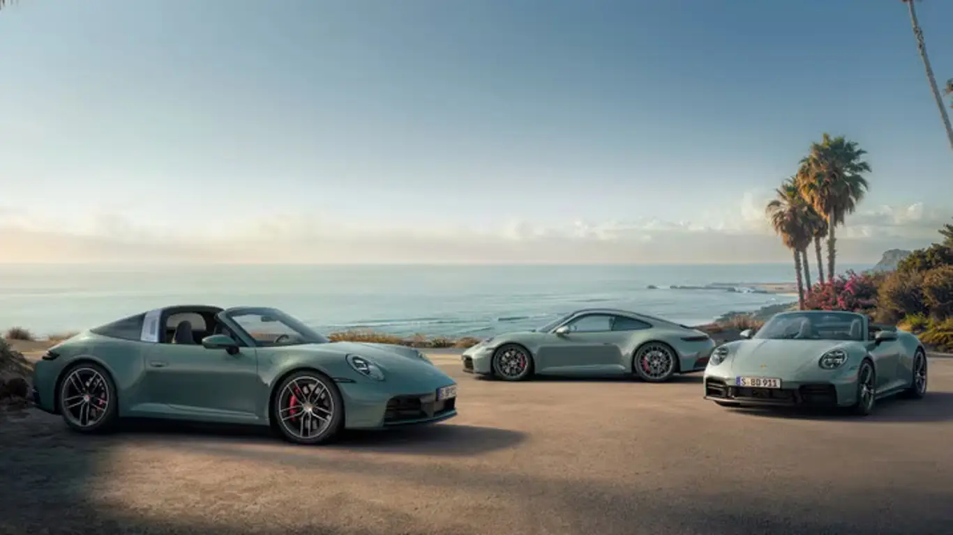 Carrera 4S, Cabrio 4S и Targa 4S: больше мощности, больше опций — и всё с четырьмя ведущими