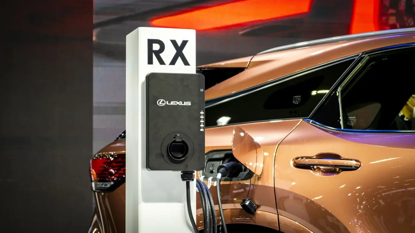 Конец эпохи: у американцев остался последний шанс купить себе электромобиль