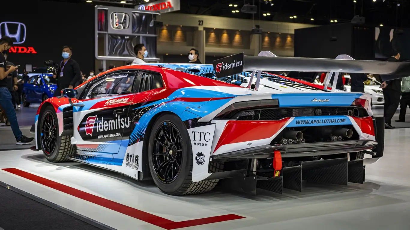 Ученые заставляют гонять: резкий разгон — не враг, а друг батареи электромобиля