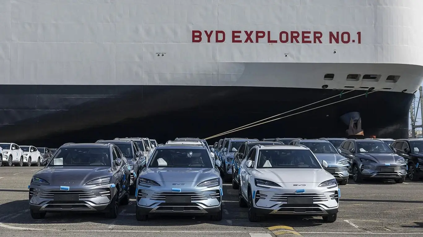 Китай утопает в невостребованных электрокарах: ими заполонят рынок в ближайшее время