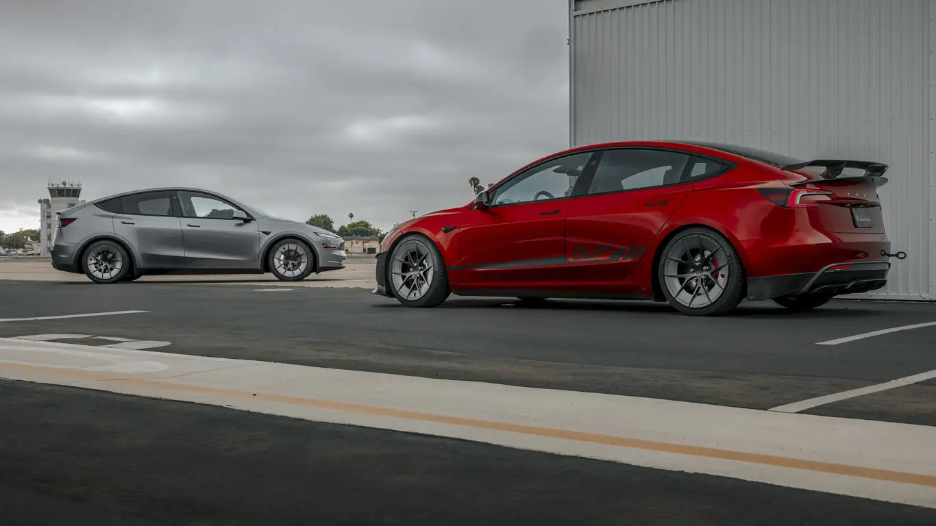 Этот автомобильный диск выдержит всё и даже бордюр: на него дается пожизненная гарантия