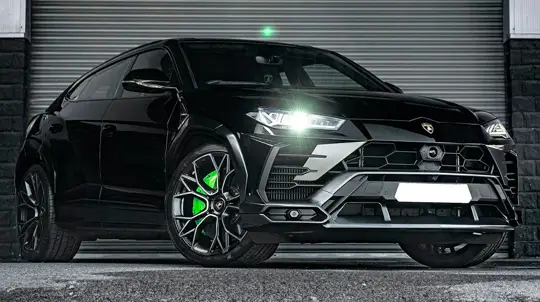 Тюнинг на грани абсурда: пластиковый обвес для Urus по цене автомобиля