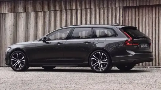 Электрокары убили очередную легенду: самый безопасный универсал в мире теперь всё