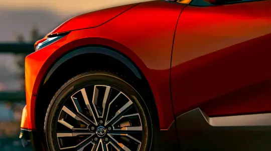 Европейский авторынок уходит в серую зону: радужные цвета не в моде