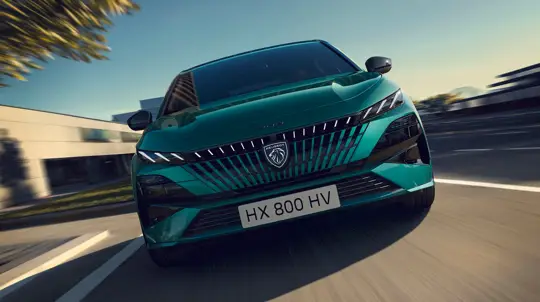 Peugeot удивил: обновленный 308 стал дешевле и получил больше технологий