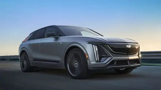 Скромный тягач: Cadillac Lyriq 2026 года не может похвастаться выдающимися показателями для буксировки