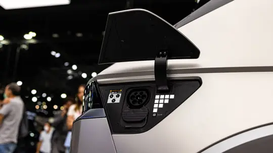 Audi, Ford и Volvo решили «включить заднюю»: автопроизводителям больше не нравятся электромобили