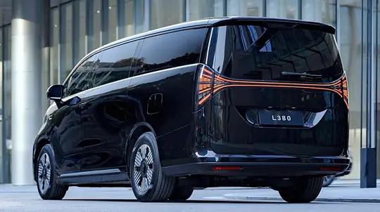 Когда Китай и Великобритания объединились против Toyota Alphard: авто уже в России