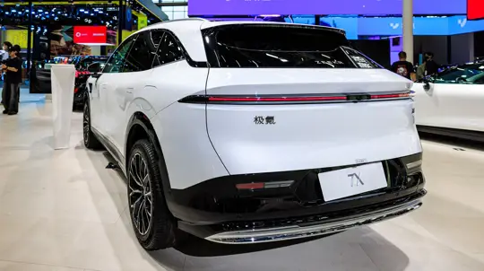 Премиум без переплаты: Zeekr 7X поступил в продажу по цене от 6,9 млн рублей