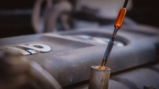 Как победить масложор без вреда мотору: реальные методы, а не мифы