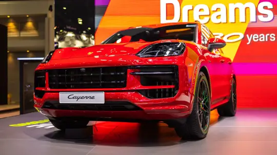 Легенда возвращается: Porsche готовит обновленный Cayenne Turbo GT с ДВС