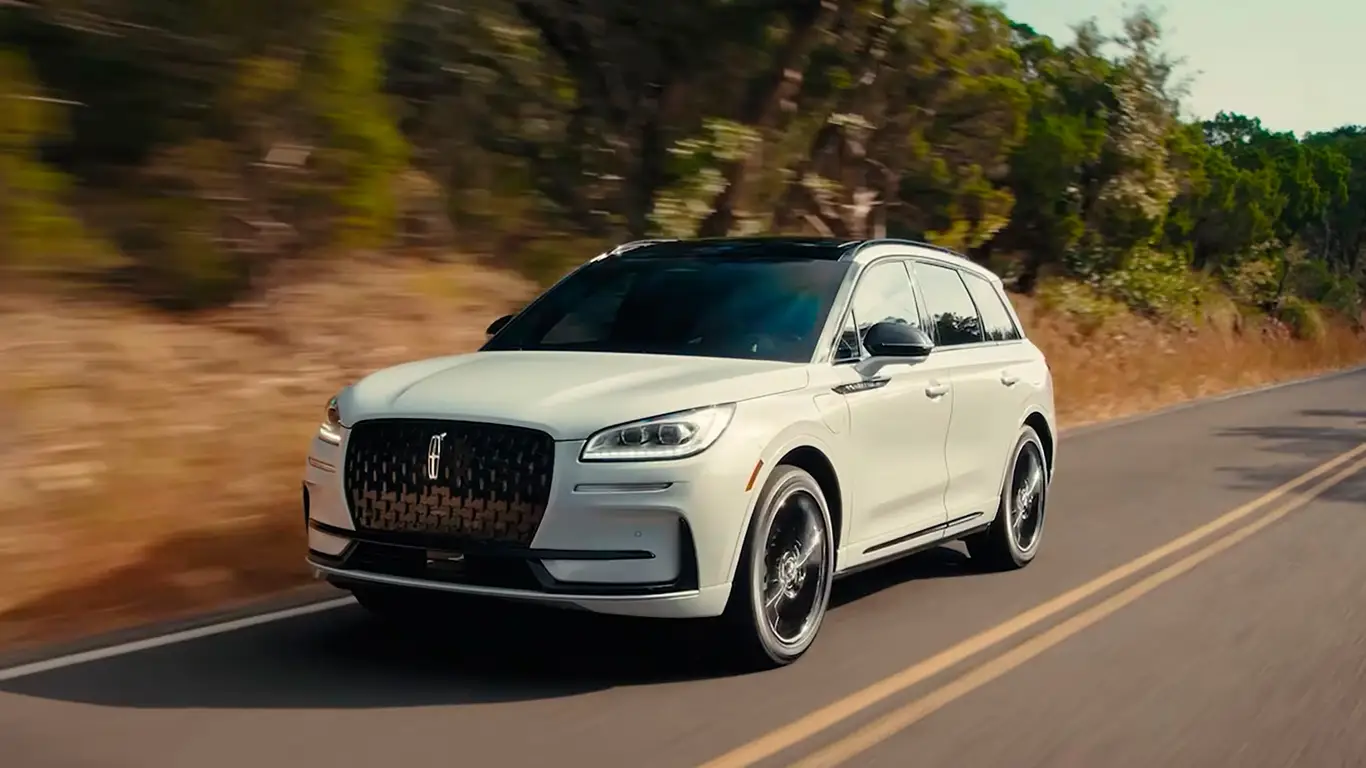 Суши фонари: дождь вырубает свет в Lincoln Corsair