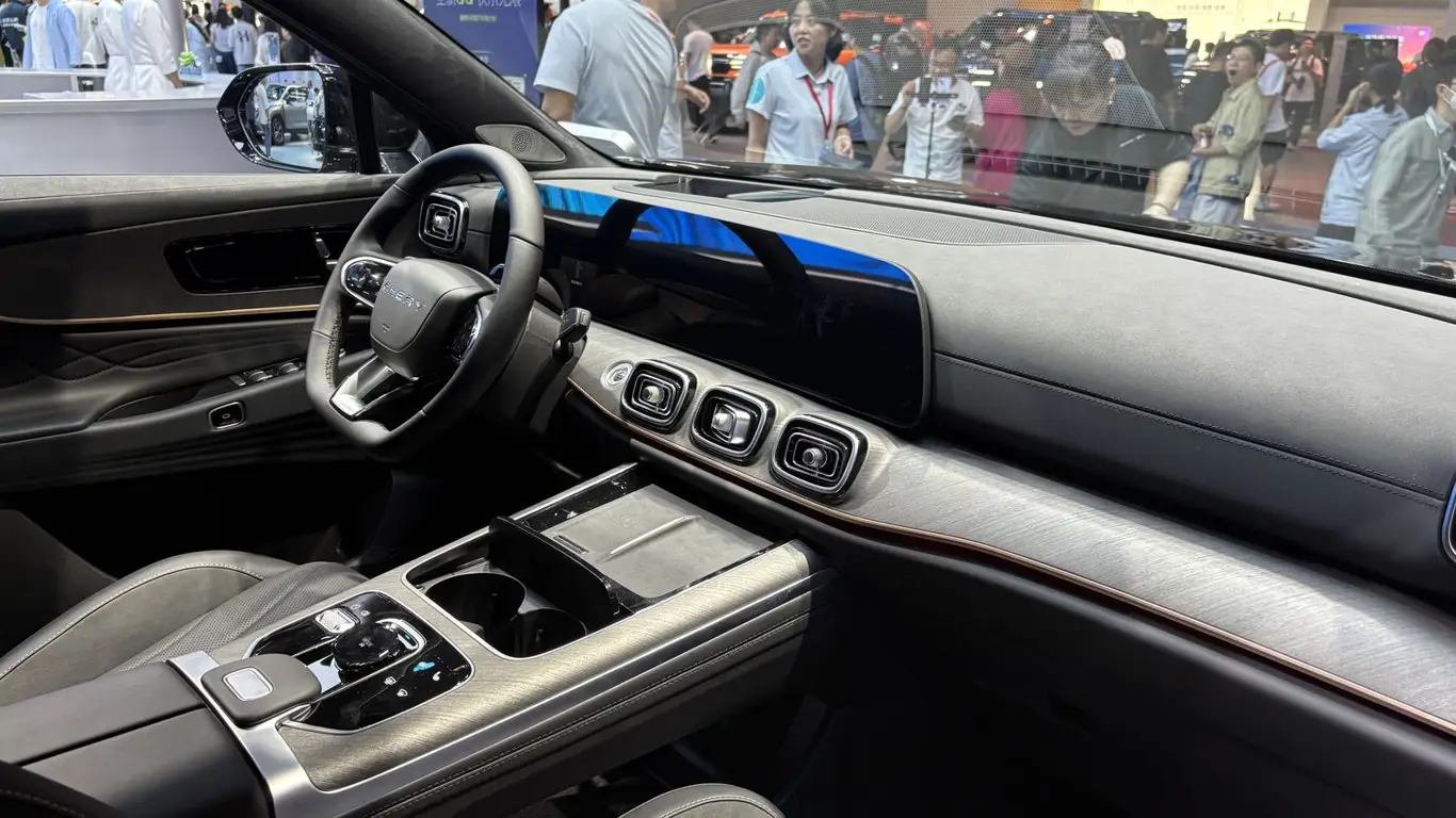 Вы думаете, не видите из-за плохого обзора? На самом деле автопроизводители так задумали