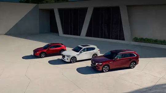 Mazda обновила флагманские кроссоверы: кожа, технологии и топливо из отходов