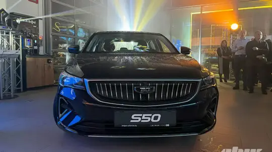 У АвтоВАЗа и LADA Iskra появился конкурент: этот дешевый седан оказался популярен в РФ с одним НО