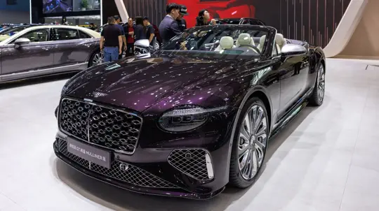 Денег нет в России, но не у всех: сегмент роскошных авто взорвался