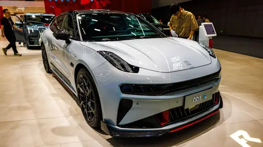 Компания Zeekr прекратит свое существование: крайний срок назван