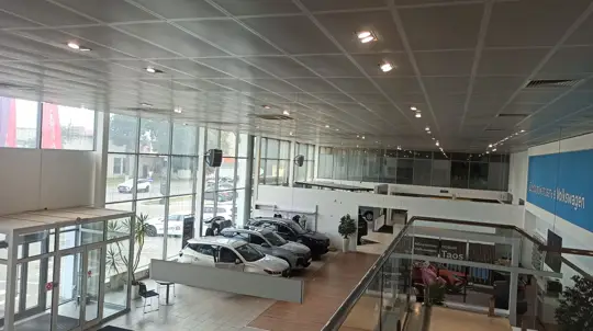 Автосалоны Германии взяли на вооружение «китайскую схему»: автомобили-призраки заполонили рынок