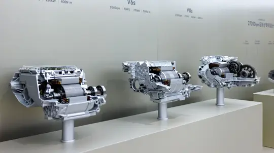 Ехать дальше без зарядки: скоро на рынок выйдут гибриды, которые не боятся дальних поездок