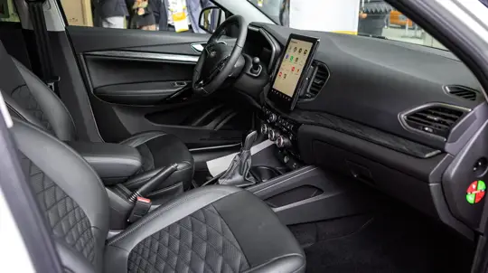 АвтоВАЗ начал нервничать: дальнейшее производство машин LADA под большим вопросом