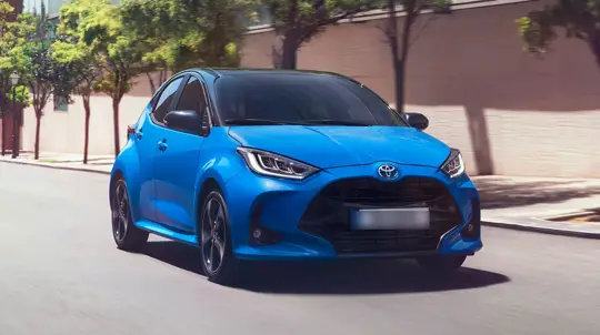 Стартуем правильно: эксперты выбрали идеальные авто для новичков